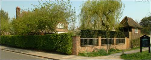 006 Hampstead Way a